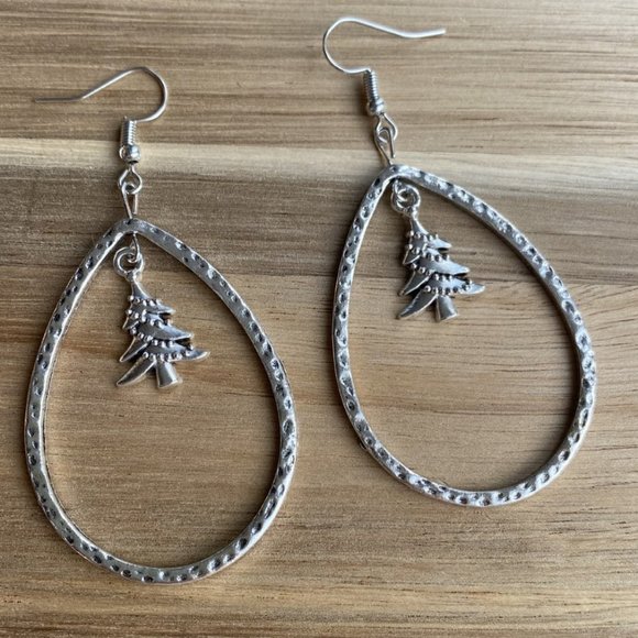 Christmas Antique/Hammered Silver  Tree Drop Earrings -Hoops - Picture 5 of 5